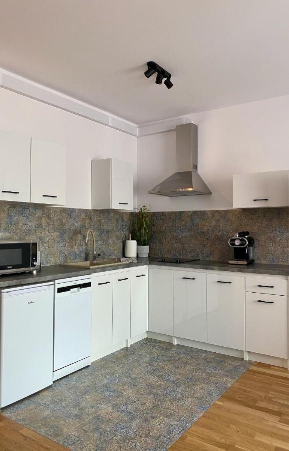 Dantis Apartment Гданск Екстериор снимка