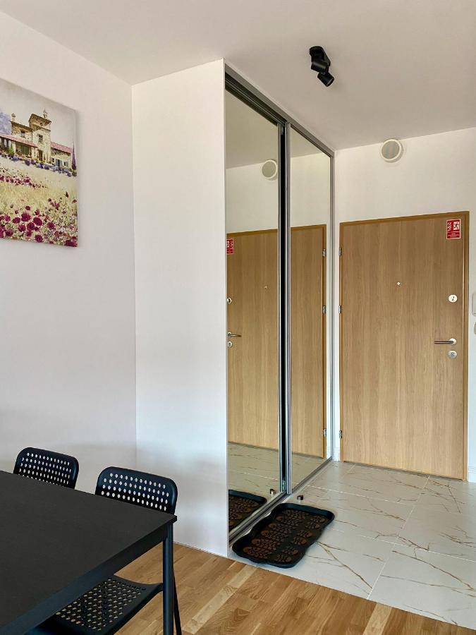 Dantis Apartment Гданск Екстериор снимка
